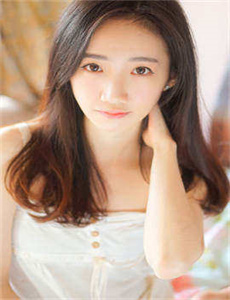 公交车两人双指探洞详情/卡通动漫美女