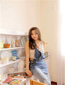 豪妇荡乳1一5杨贵妃-欧美大妈和小鲜肉在线观看