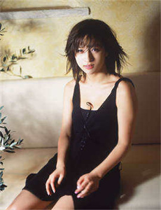 椎名桃子-美女被扒开胸罩射精网站视频